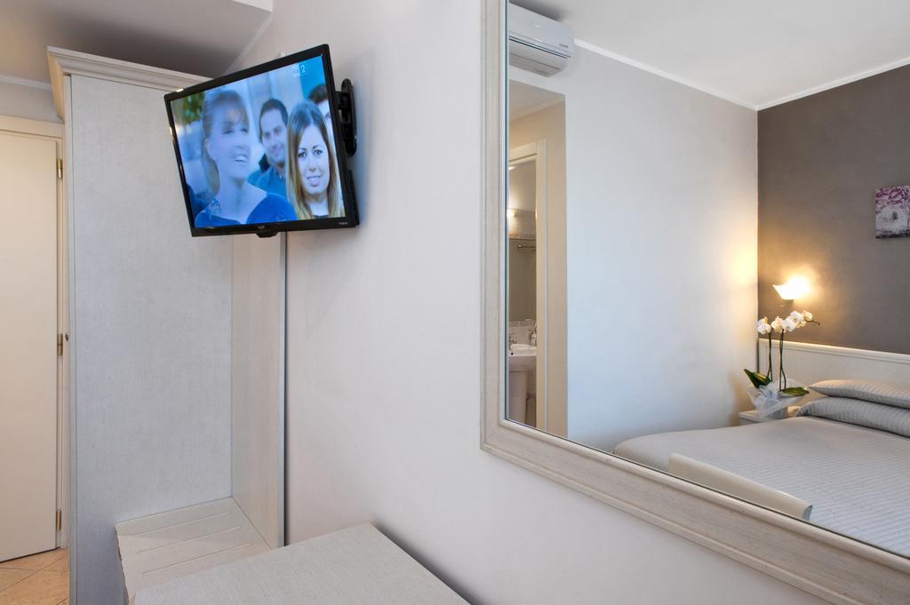 Hotel Cortese サンレモ 部屋 写真