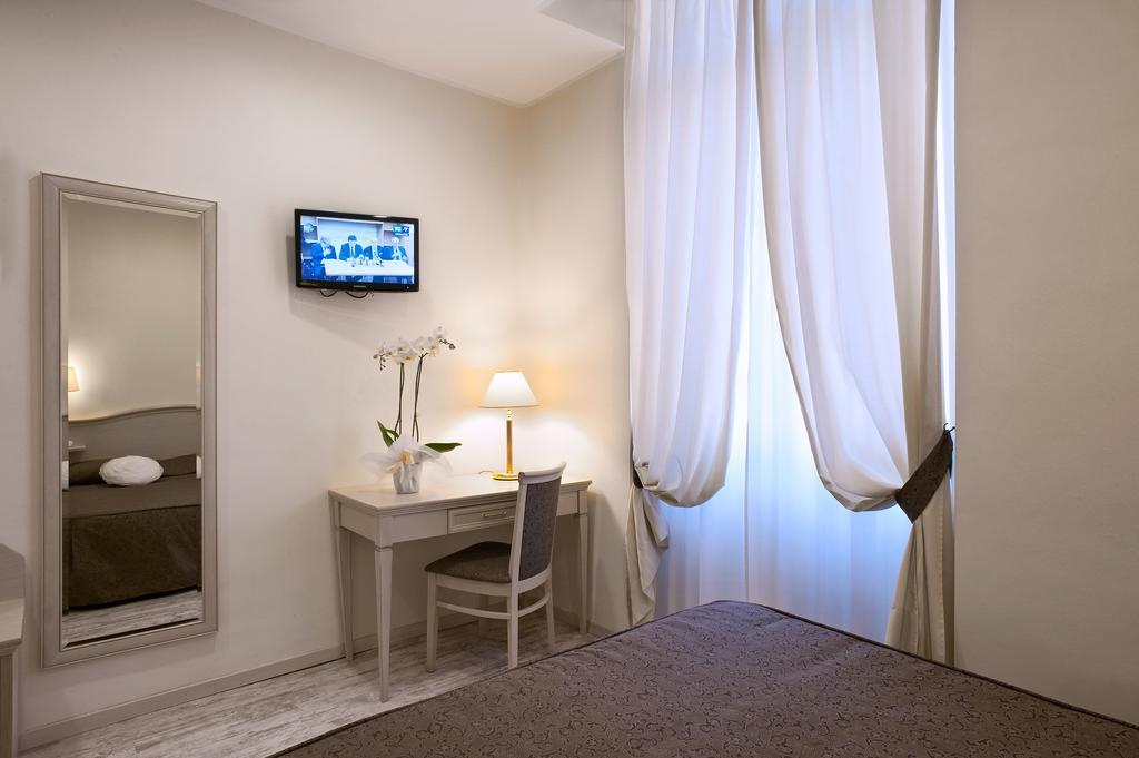 Hotel Cortese サンレモ 部屋 写真